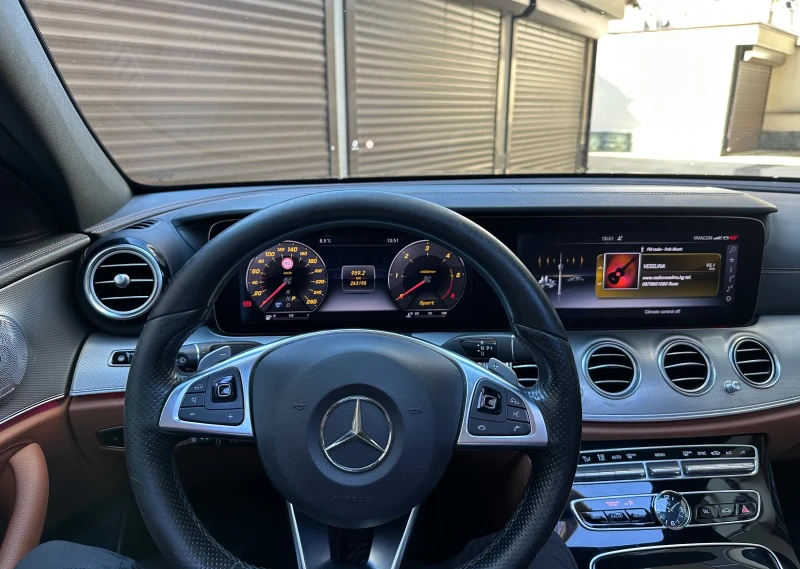 Mercedes-Benz E 350 * 360* DIGITAL* Multibeam* Distronic* PANORAMA* , снимка 7 - Автомобили и джипове - 48820316