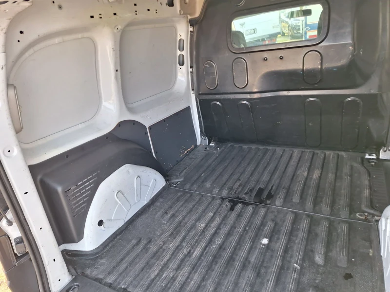 Renault Kangoo 1, 5dci 90к.с.euro5, снимка 9 - Автомобили и джипове - 49921397