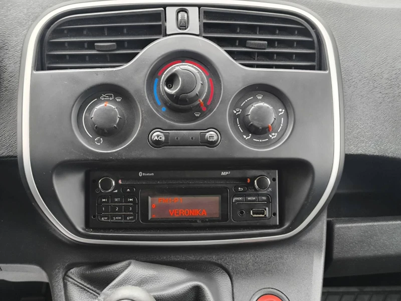 Renault Kangoo 1, 5dci 90к.с.euro5, снимка 11 - Автомобили и джипове - 49921397