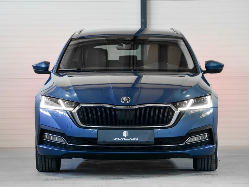 Skoda Octavia TDI/MATRIX/VirtualCockpit/ПОДГРЕВ/ОБДУХВАНЕ/МАСАЖ, снимка 3 - Автомобили и джипове - 50379167