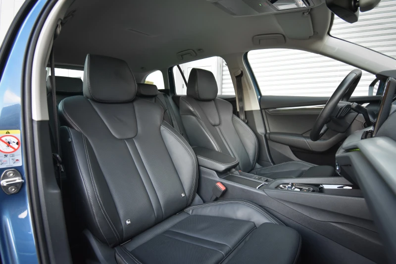 Skoda Octavia TDI/MATRIX/VirtualCockpit/ПОДГРЕВ/ОБДУХВАНЕ/МАСАЖ, снимка 10 - Автомобили и джипове - 50379167