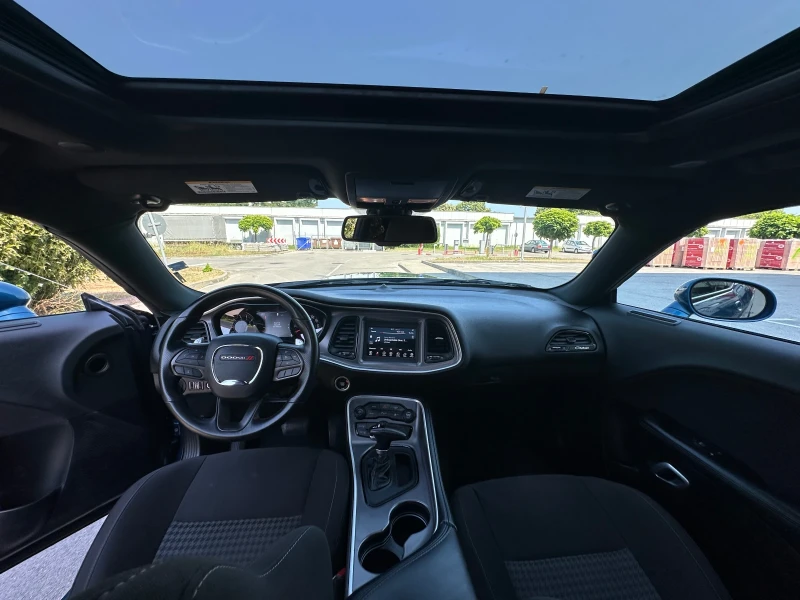 Dodge Challenger GT V6, снимка 14 - Автомобили и джипове - 51647918