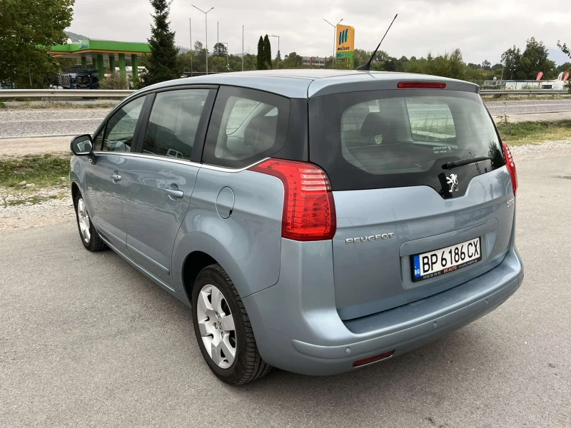 Peugeot 5008 1.6HDI 112кс EURO 5 ПЕРФЕКТНО ВНОС ИТАЛИЯ, снимка 5 - Автомобили и джипове - 51840808