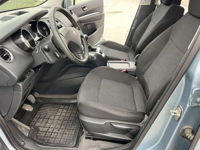 Peugeot 5008 1.6HDI 112кс EURO 5 ПЕРФЕКТНО ВНОС ИТАЛИЯ, снимка 8 - Автомобили и джипове - 51840808