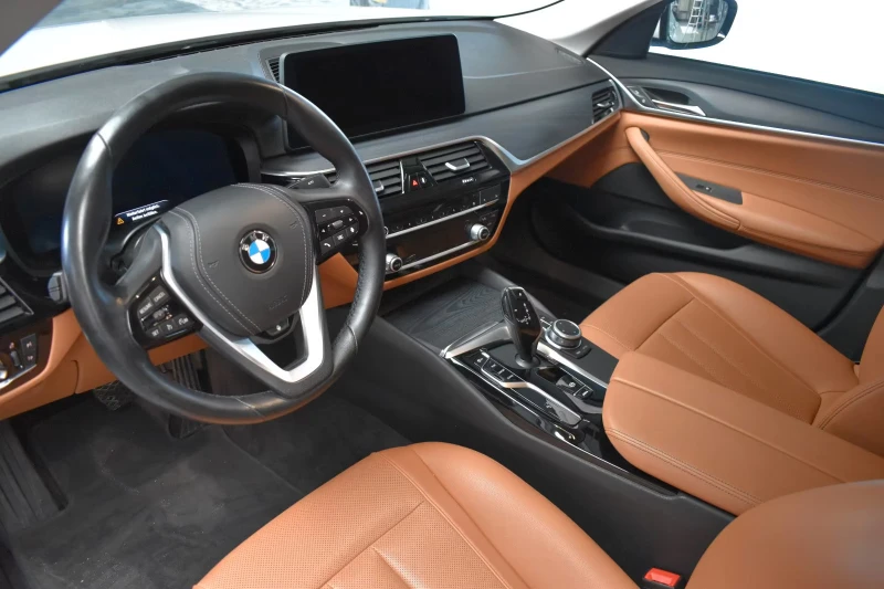 BMW 530 LED/286HP/CAM/DIGITAL/ADAP.LED/729v, снимка 5 - Автомобили и джипове - 51919852