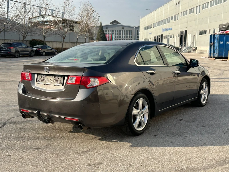 Honda Accord 2.4i 201 к.с. , снимка 4 - Автомобили и джипове - 52882359
