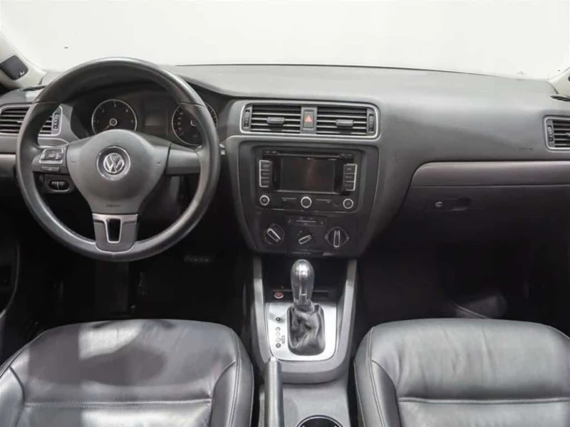 VW Jetta * Highline 2.0 TDI 6sp DSG at Tip Backup Camer * C, снимка 7 - Автомобили и джипове - 53529048