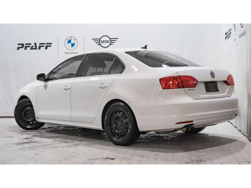 VW Jetta * Highline 2.0 TDI 6sp DSG at Tip Backup Camer * C, снимка 5 - Автомобили и джипове - 53529048