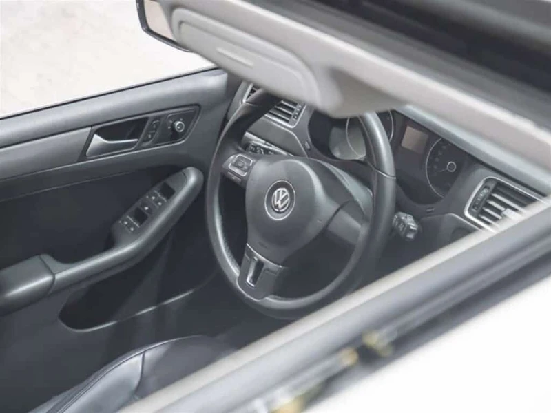 VW Jetta * Highline 2.0 TDI 6sp DSG at Tip Backup Camer * C, снимка 11 - Автомобили и джипове - 53529048