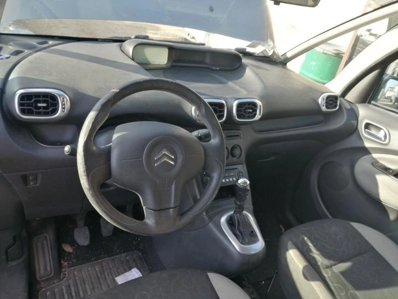 Citroen C3 Picasso 1.6HDI, снимка 2 - Автомобили и джипове - 42072282