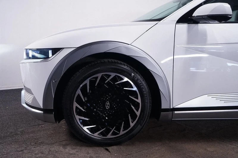 Hyundai Ioniq 5, снимка 3 - Автомобили и джипове - 56662332