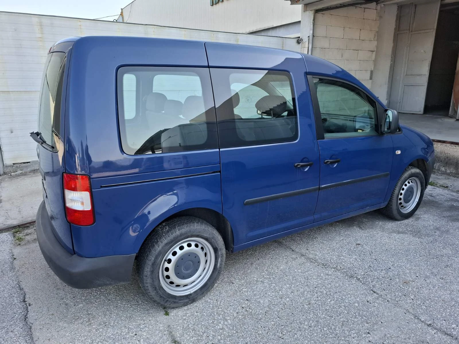 VW Caddy  - изображение 2