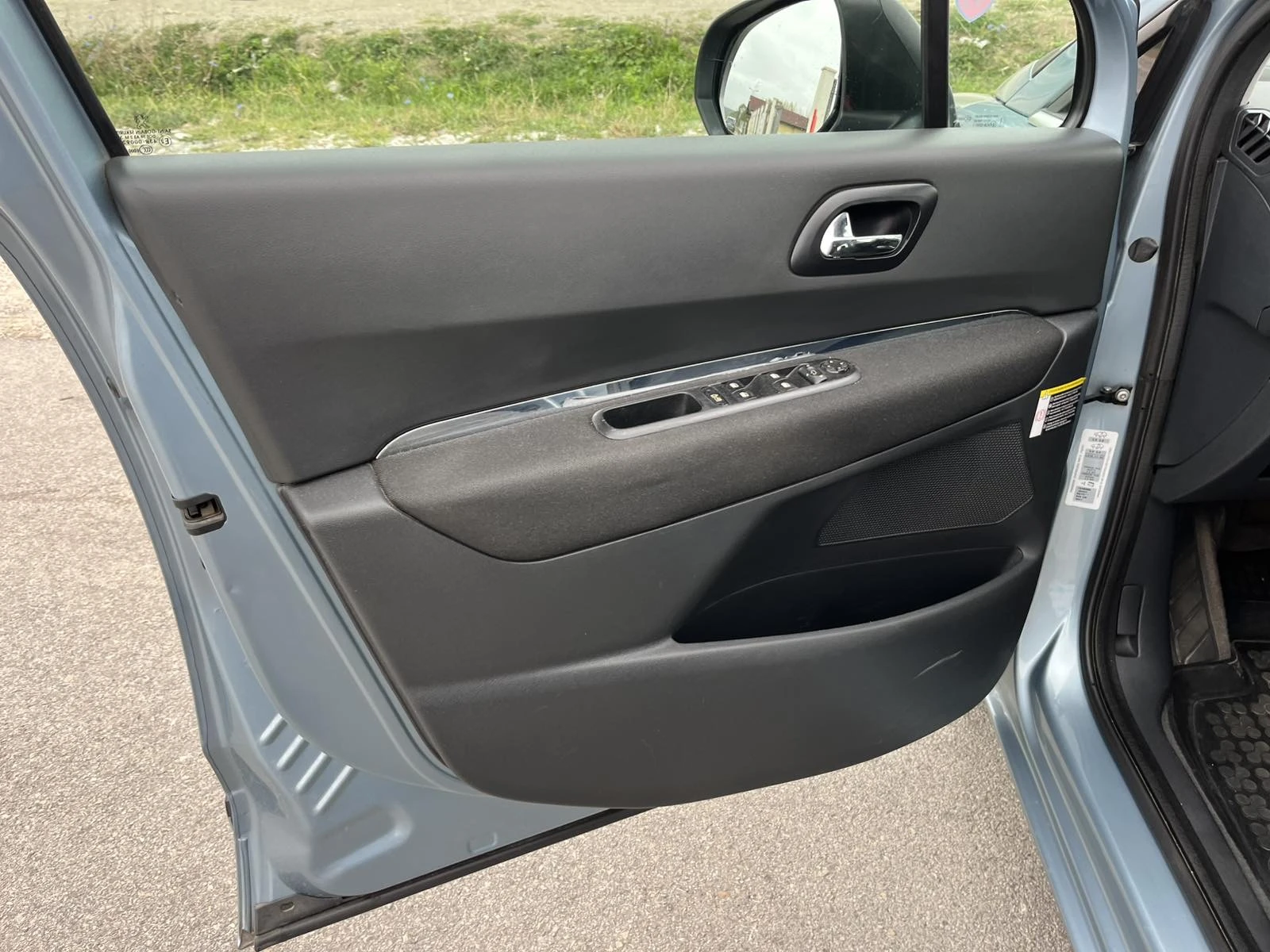 Peugeot 5008 1.6HDI 112кс EURO 5 ПЕРФЕКТНО ВНОС ИТАЛИЯ - изображение 7