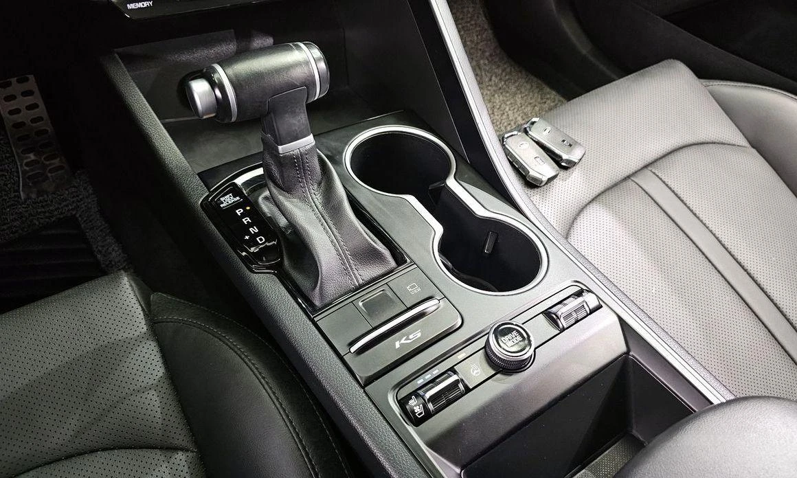 Kia K5 2.0 LPG Trendy * НАЙ-ДОБРА ЦЕНА В БЪЛГАРИЯ*  - изображение 9