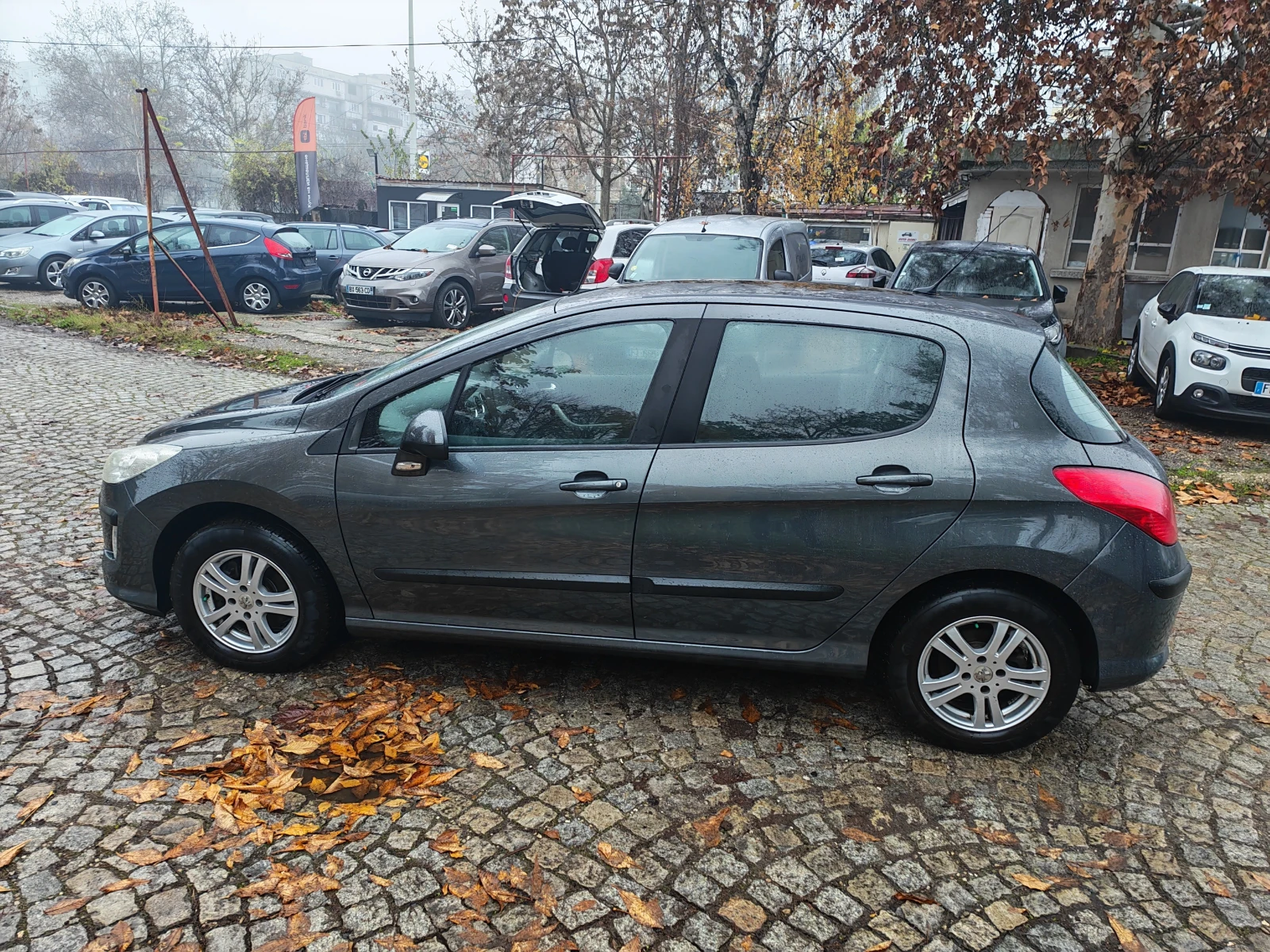Peugeot 308 1.6i-КЛИМАТРОНИК - изображение 8