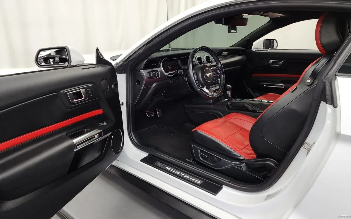Ford Mustang Coupe 2.3 Eco Boost, снимка 9 - Автомобили и джипове - 54699367