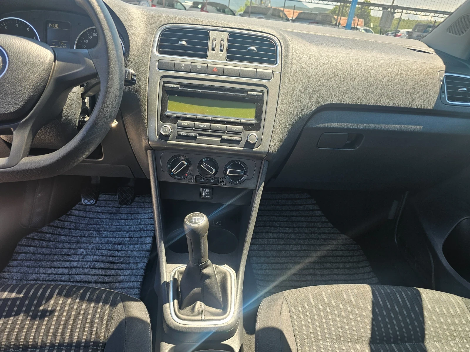 VW Polo 1.4 GPL, снимка 11 - Автомобили и джипове - 54928816