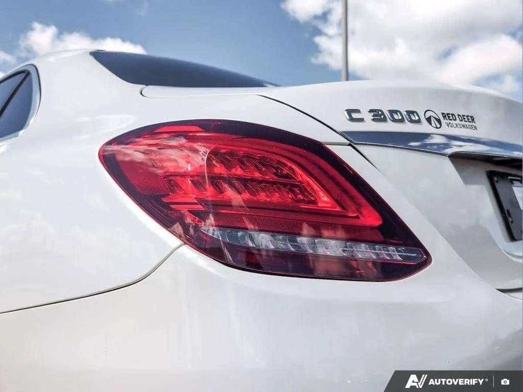 Mercedes-Benz C 300 * | Sunroof | AWD * CARFAX * ���� �� �� | Mobile.bg � ����������� 11
