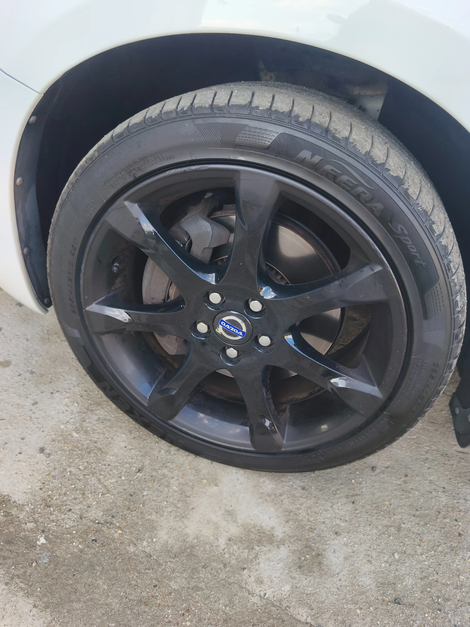Volvo V60 D4 240к.с 4X4 AWD Automat, снимка 6 - Автомобили и джипове - 55376276