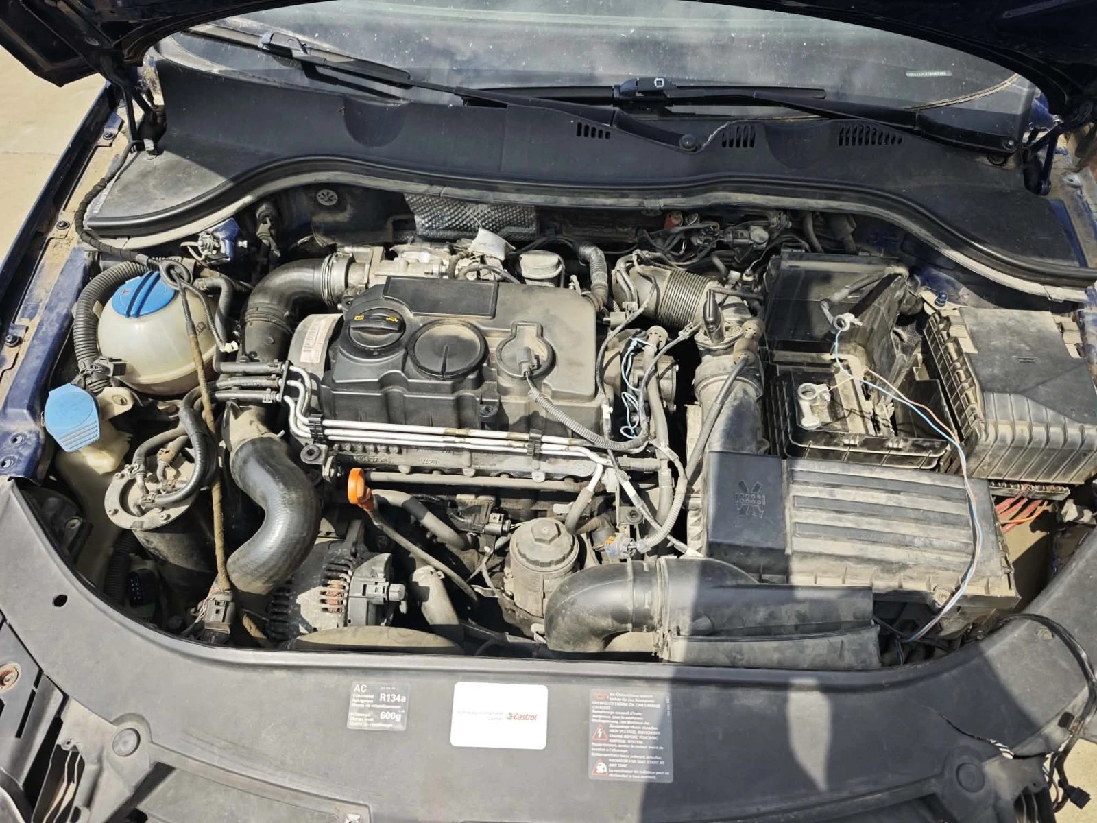 VW Passat 1.9 TDI BLS, снимка 6 - Автомобили и джипове - 55653497