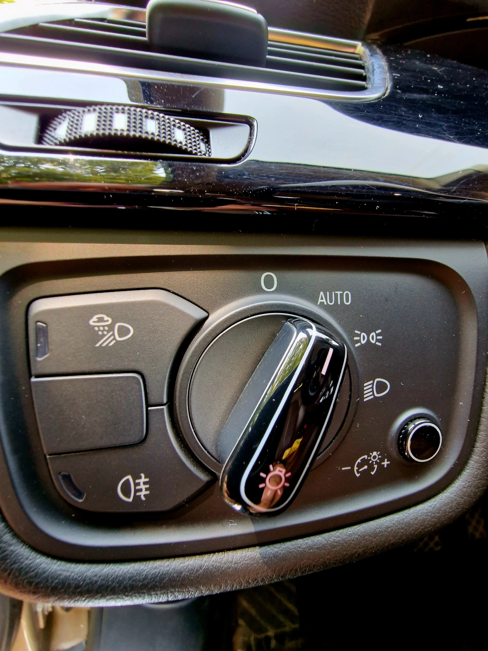 Audi A8, снимка 9 - Автомобили и джипове - 55778313