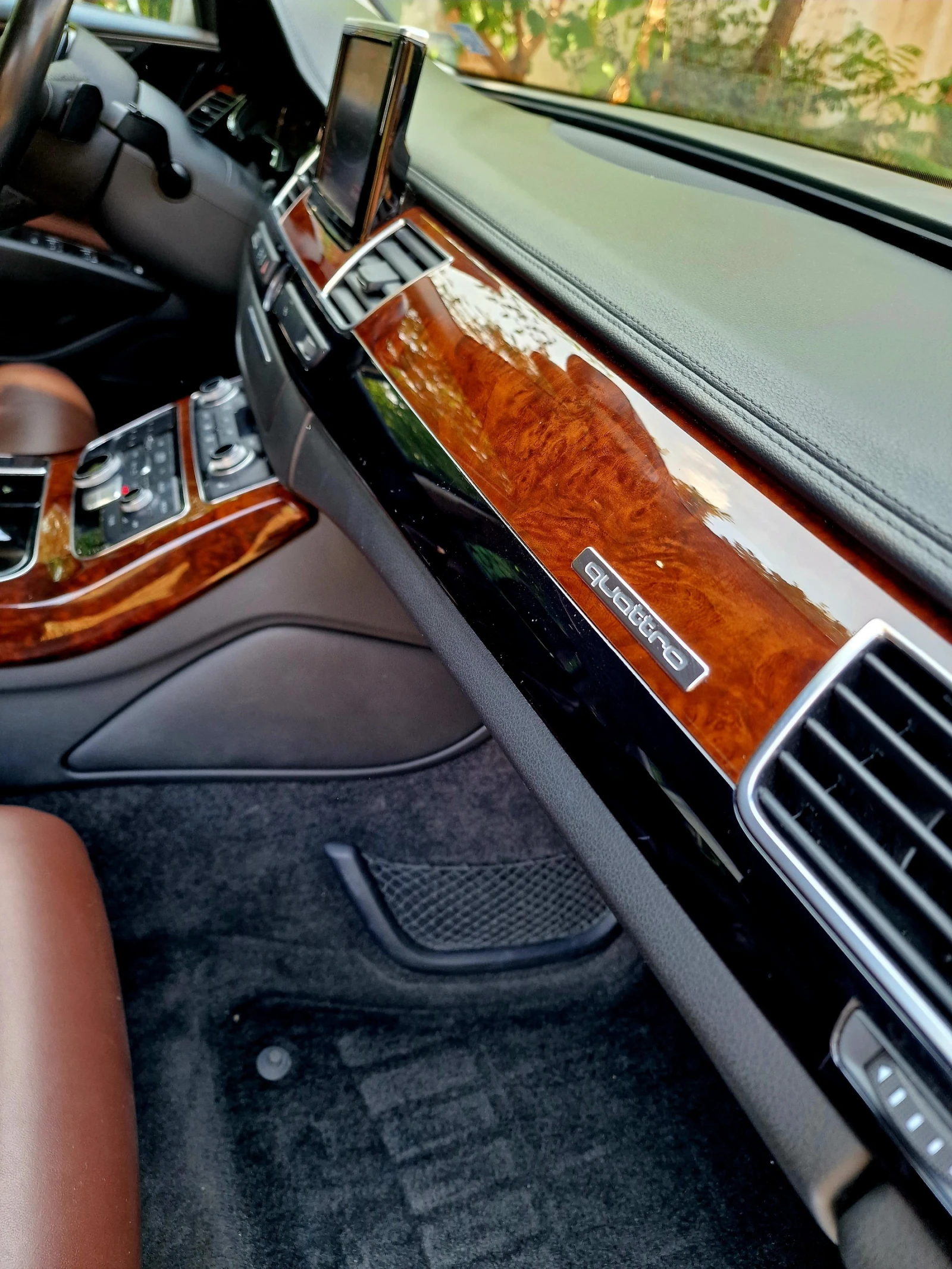 Audi A8, снимка 16 - Автомобили и джипове - 55778313