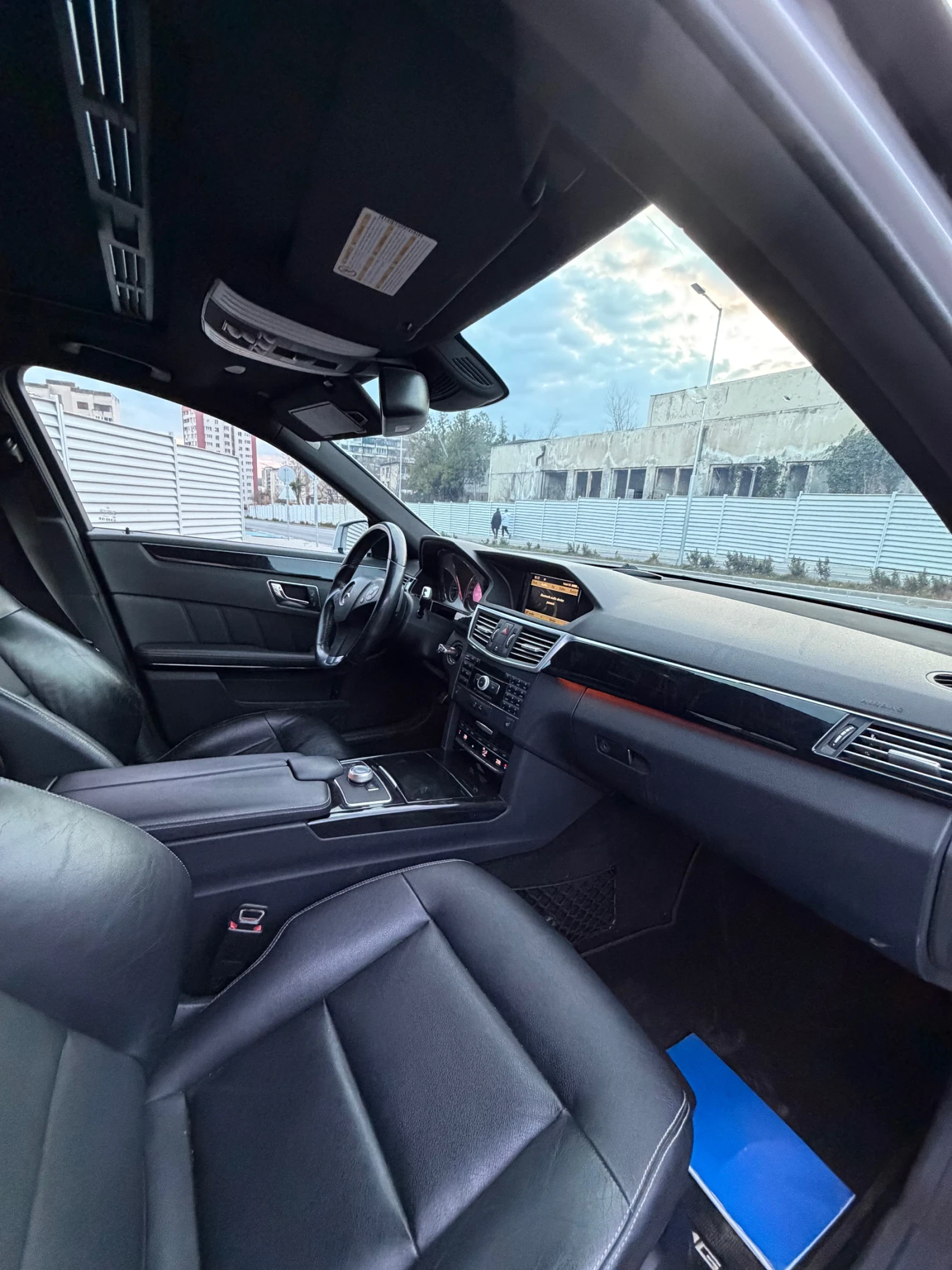 Mercedes-Benz E 350, снимка 9 - Автомобили и джипове - 55792672
