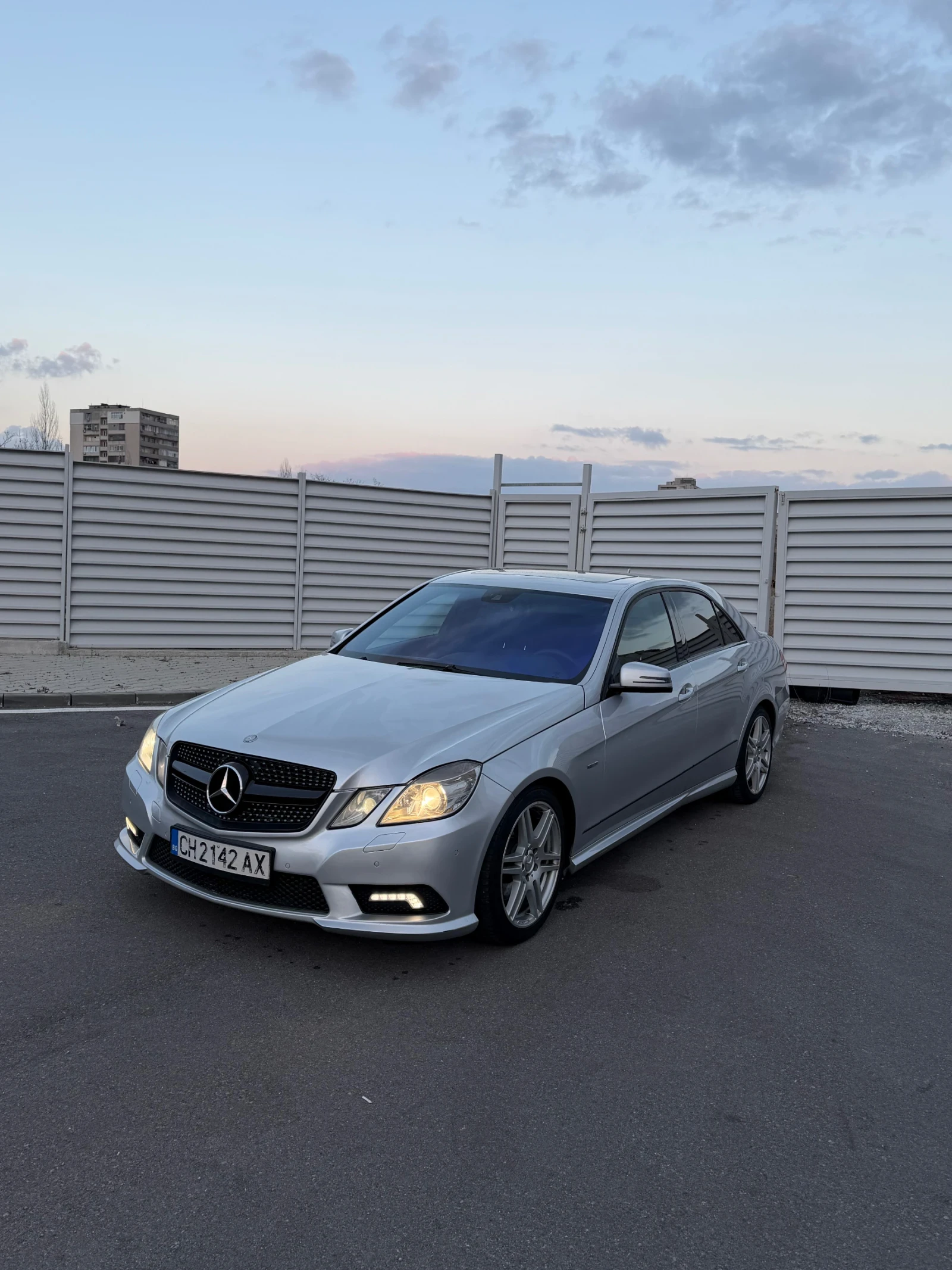 Mercedes-Benz E 350, снимка 10 - Автомобили и джипове - 55792672