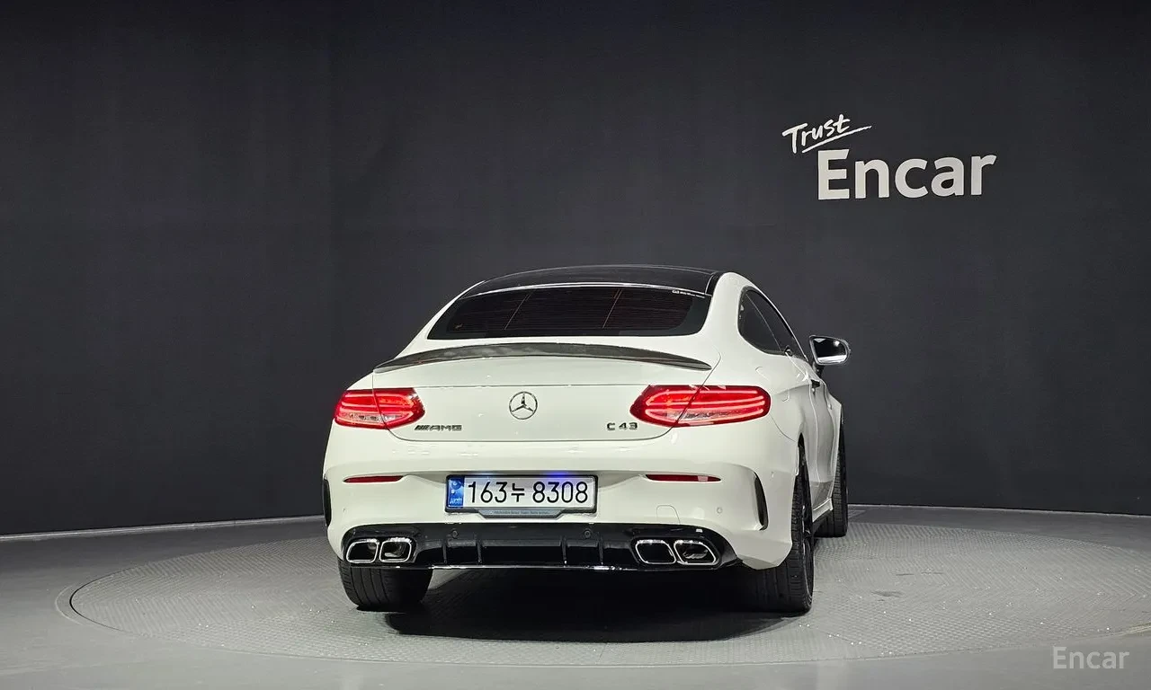 Mercedes-Benz C 200 Пълен AMG-Пакет | 7 G-Tronic | Head-Up | Панорама, снимка 4 - Автомобили и джипове - 55798743