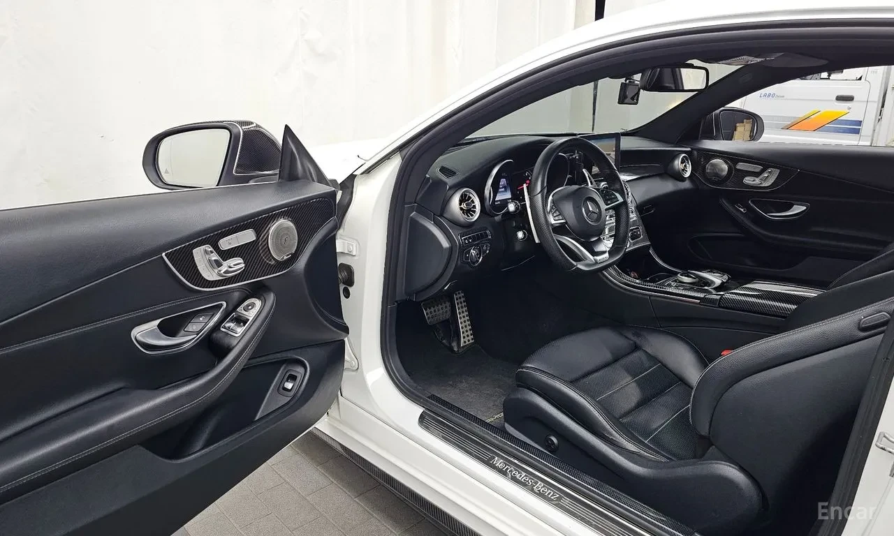 Mercedes-Benz C 200 Пълен AMG-Пакет | 7 G-Tronic | Head-Up | Панорама, снимка 7 - Автомобили и джипове - 55798743