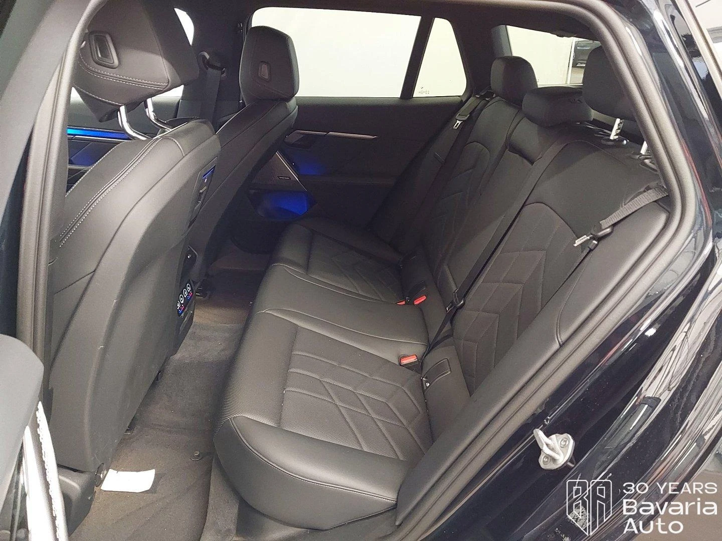 BMW 520 d xDrive Touring Steptronic, снимка 8 - Автомобили и джипове - 56395673