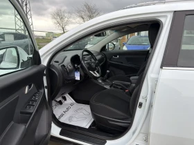 Kia Sportage 2.0i Swiss 4x4, снимка 9