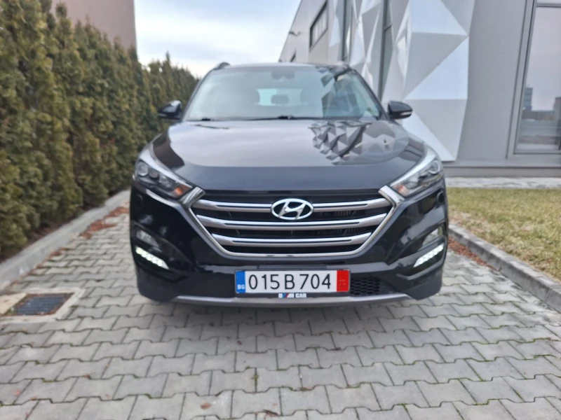 Hyundai Tucson 2.0 4х4 автомат панорама, снимка 1 - Автомобили и джипове - 49422107