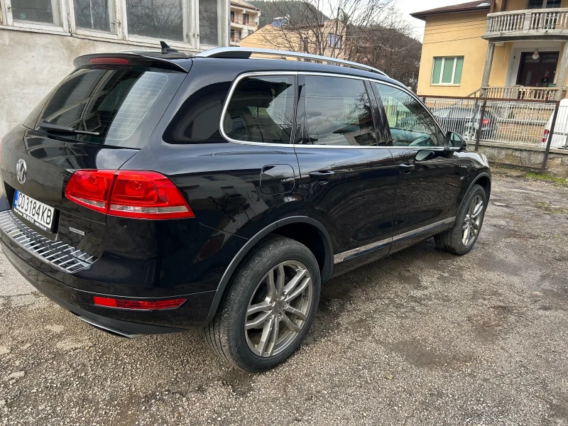 VW Touareg 3.0d 239кс., снимка 6 - Автомобили и джипове - 52998818