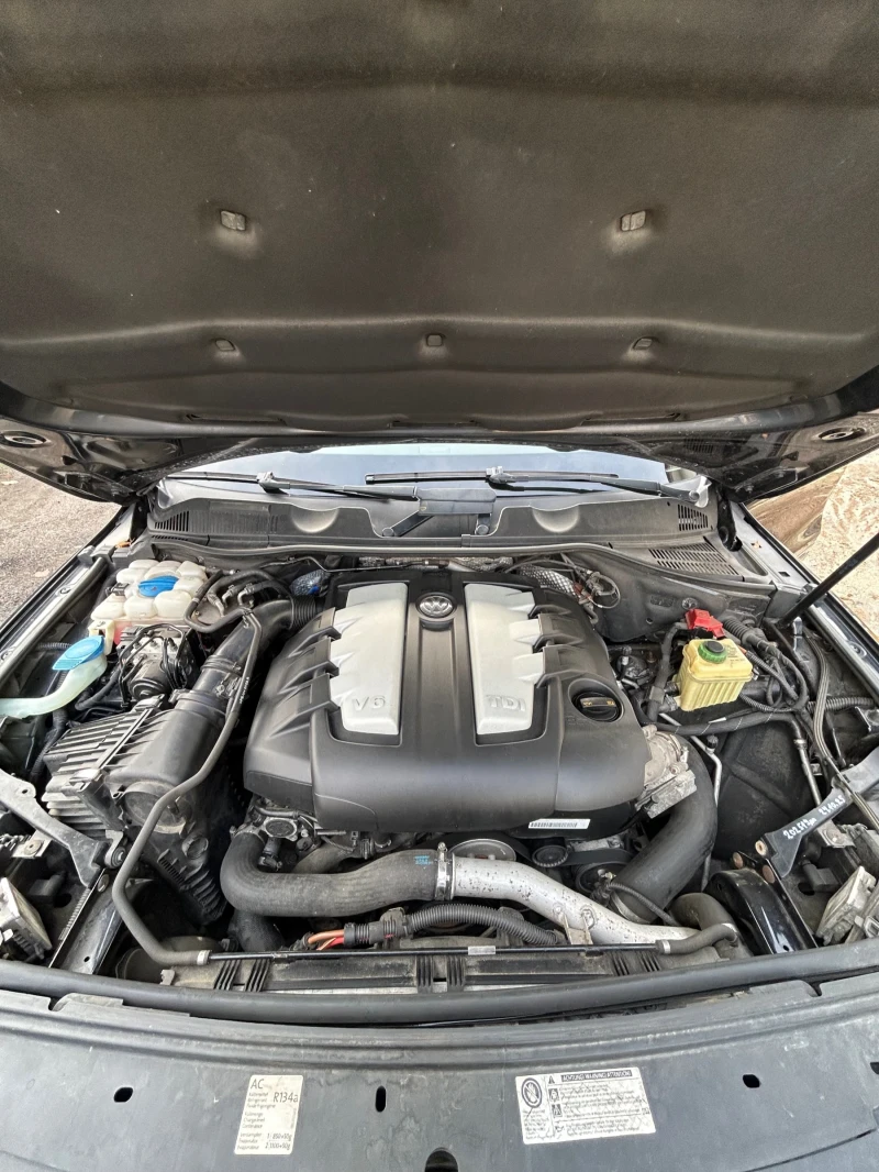 VW Touareg 3.0d 239кс., снимка 14 - Автомобили и джипове - 52998818