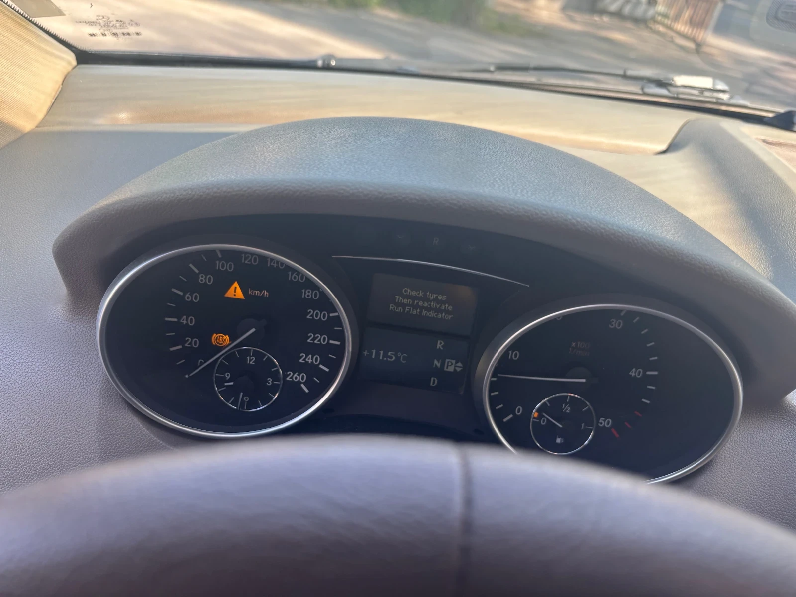Mercedes-Benz ML 320 320 - изображение 8
