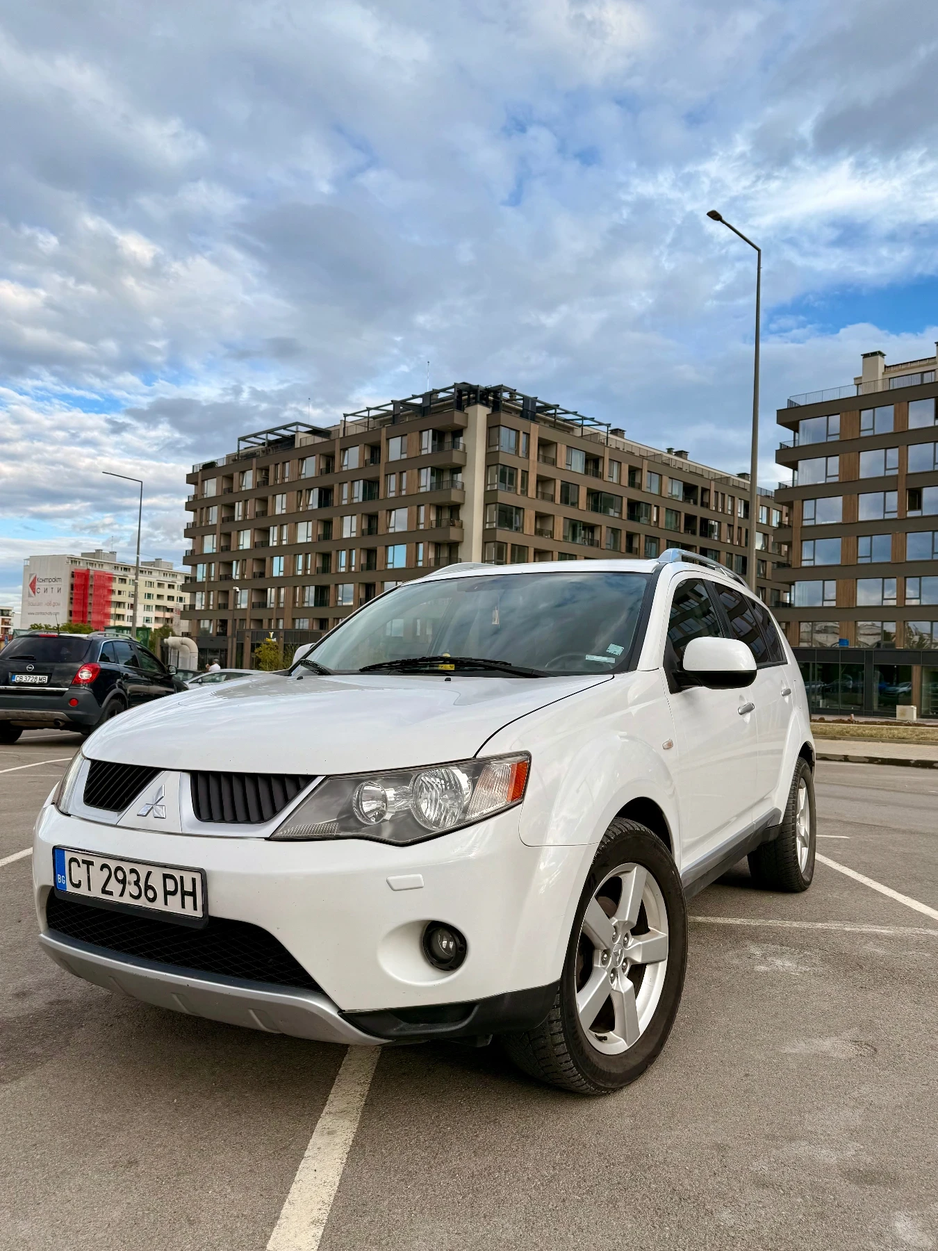 Mitsubishi Outlander  - изображение 2