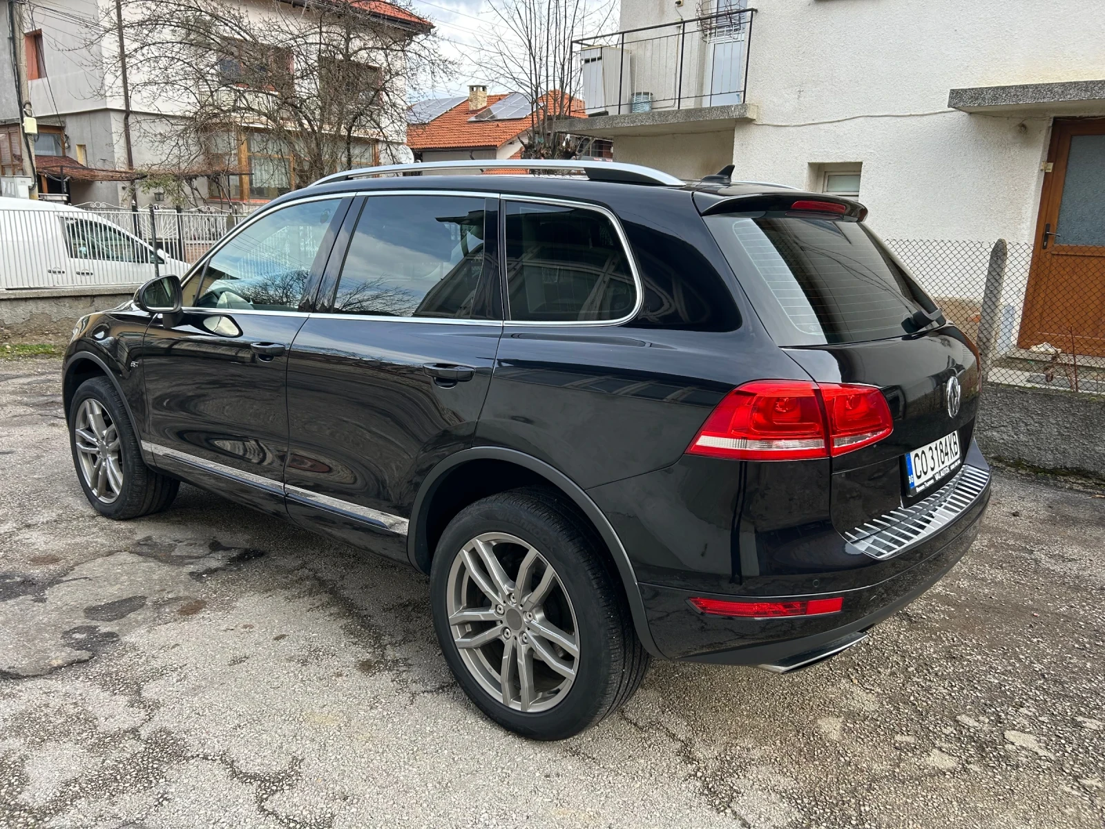 VW Touareg 3.0d 239кс. - изображение 3
