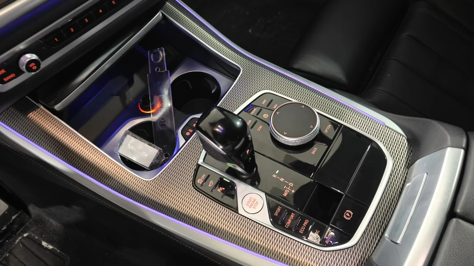 BMW X5 xDrive40i * * CARFAX * * АВТО КРЕДИТ * * , снимка 14 - Автомобили и джипове - 53990378