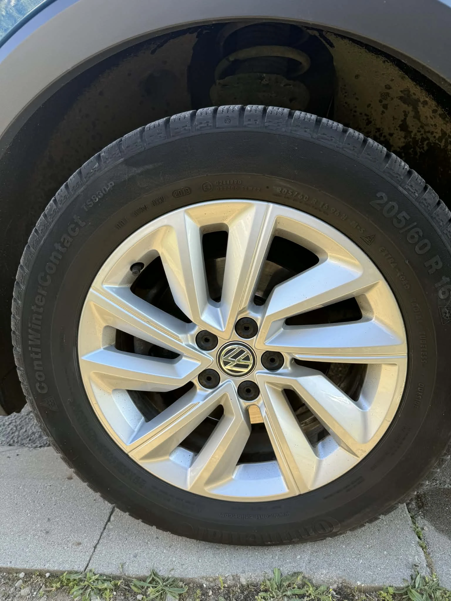 VW T-Cross 1.6D, снимка 9 - Автомобили и джипове - 54247031