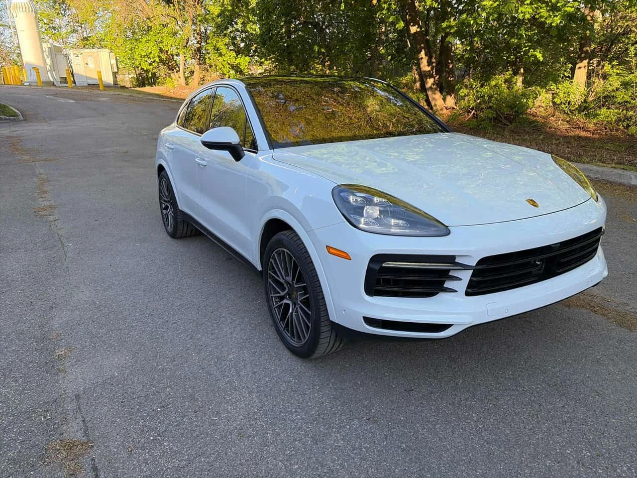 Porsche Cayenne  Coupe AWD | 3.0L | DISTRONIC | 360 | ОБДУХВАНЕ , снимка 3 - Автомобили и джипове - 54642200