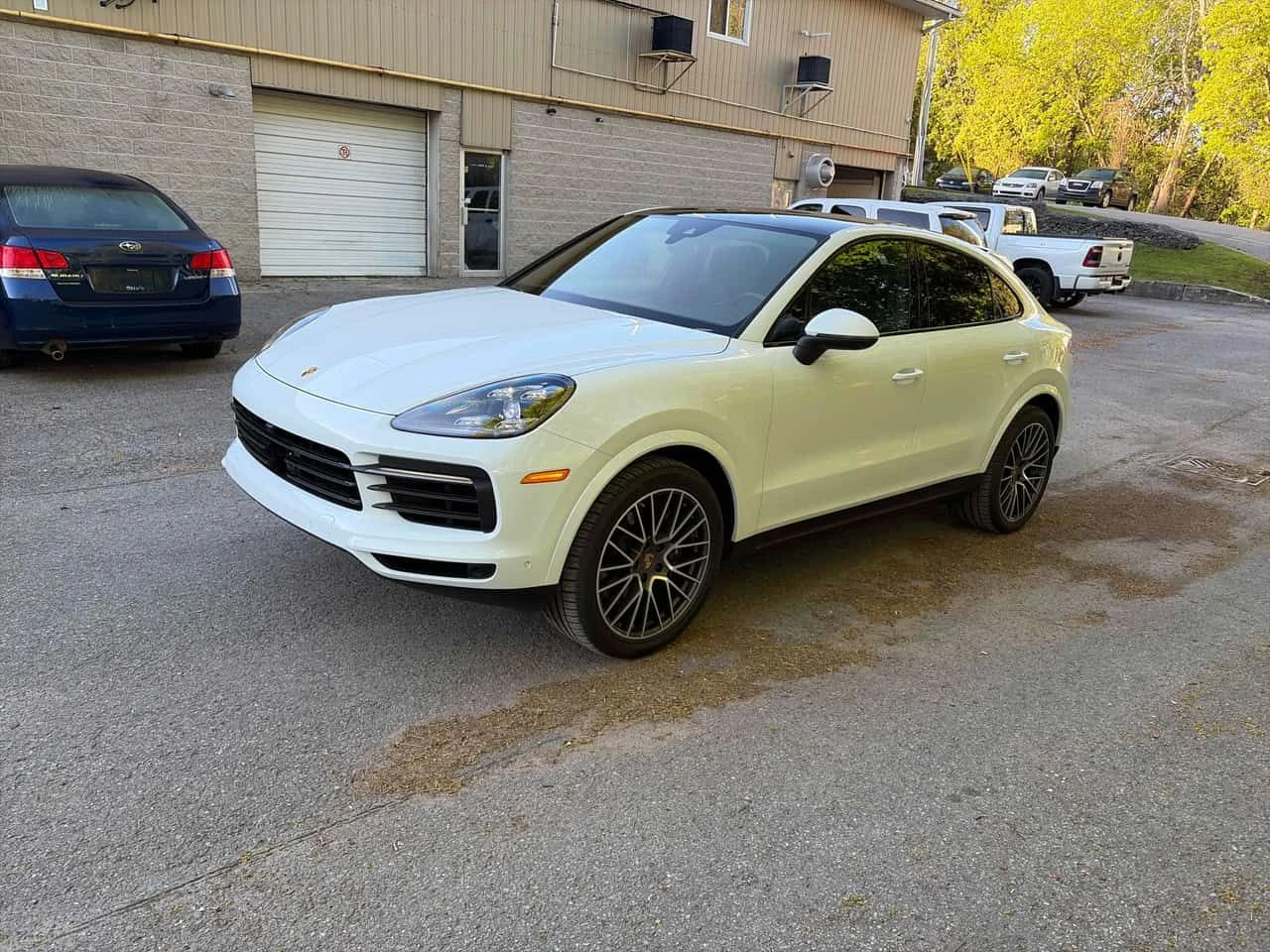 Porsche Cayenne  Coupe AWD | 3.0L | DISTRONIC | 360 | ОБДУХВАНЕ 