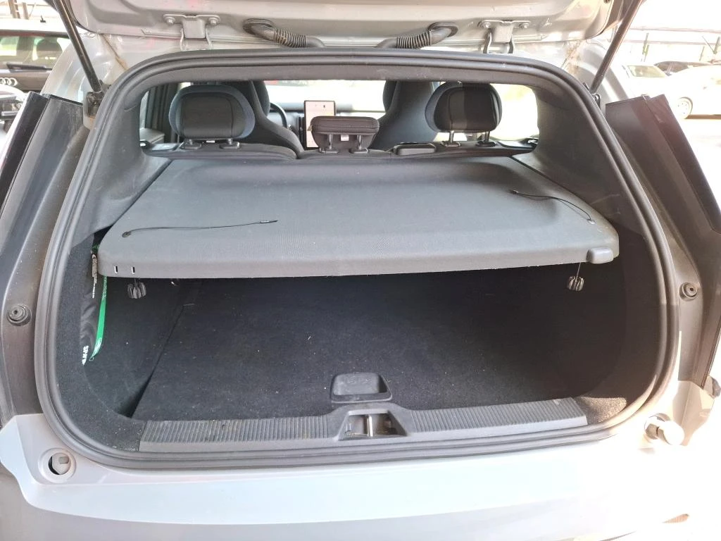 Volvo EX30 Extended Range, снимка 7 - Автомобили и джипове - 55540580