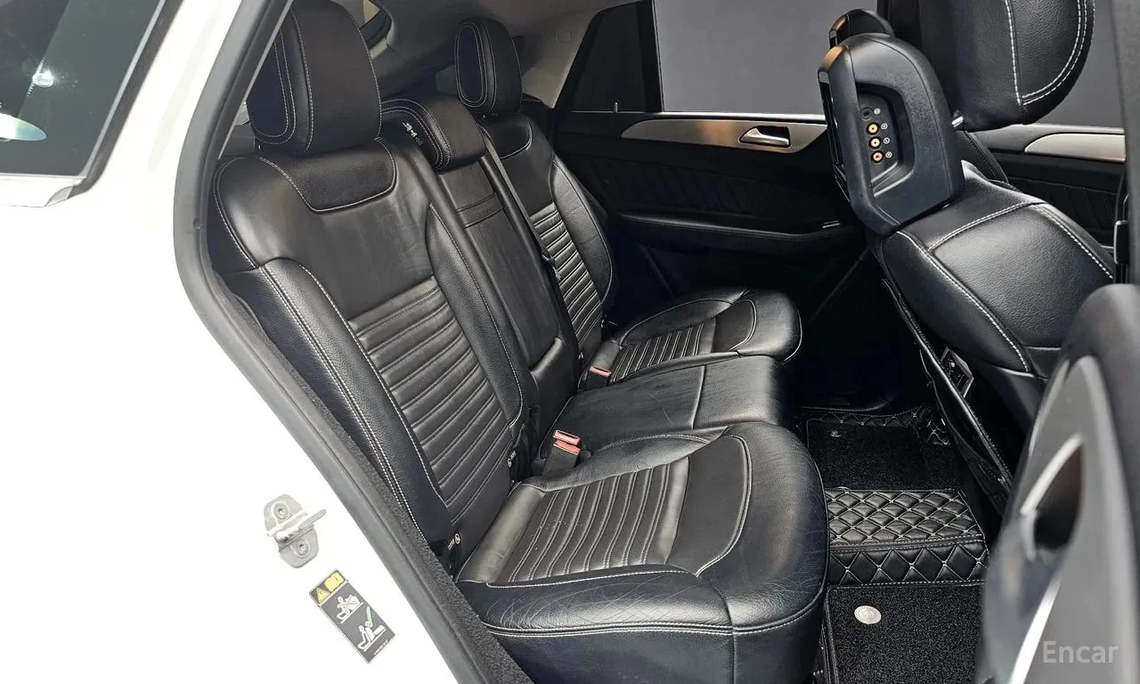Mercedes-Benz GLE * GLE350 d 4MATIC Coupe * ЦЕНА ДО БГ, снимка 11 - Автомобили и джипове - 56154012