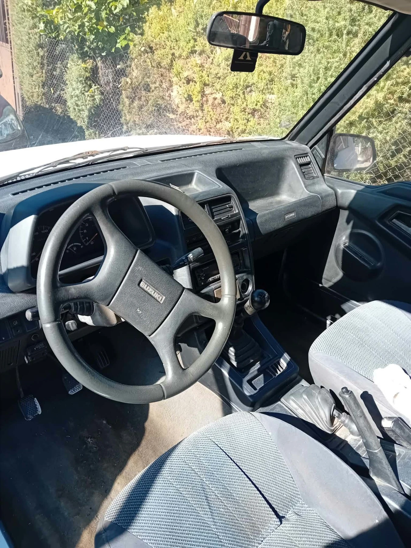 Suzuki Vitara 1.6, снимка 4 - Автомобили и джипове - 56632630