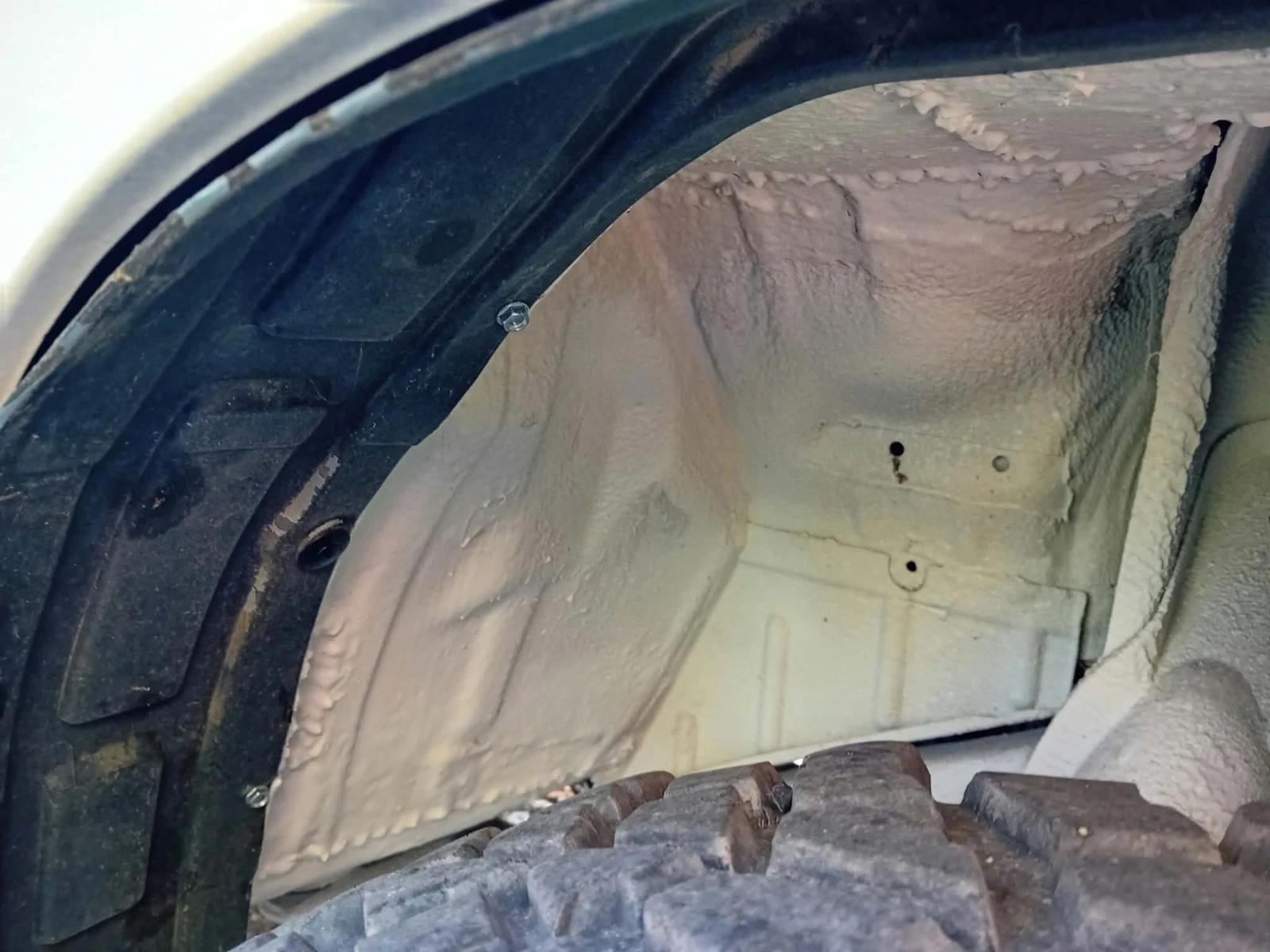 Suzuki Vitara 1.6, снимка 14 - Автомобили и джипове - 56632630