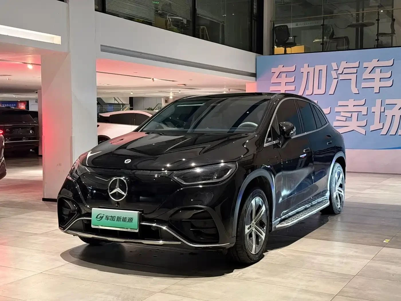 Mercedes-Benz EQE, снимка 2 - Автомобили и джипове - 56705903