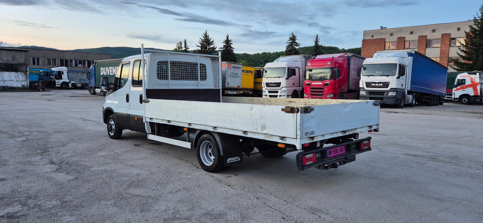 Iveco Daily 50C17 до 3.5т, 4.20м, Клима, без Adblue, снимка 4 - Бусове и автобуси - 54544207