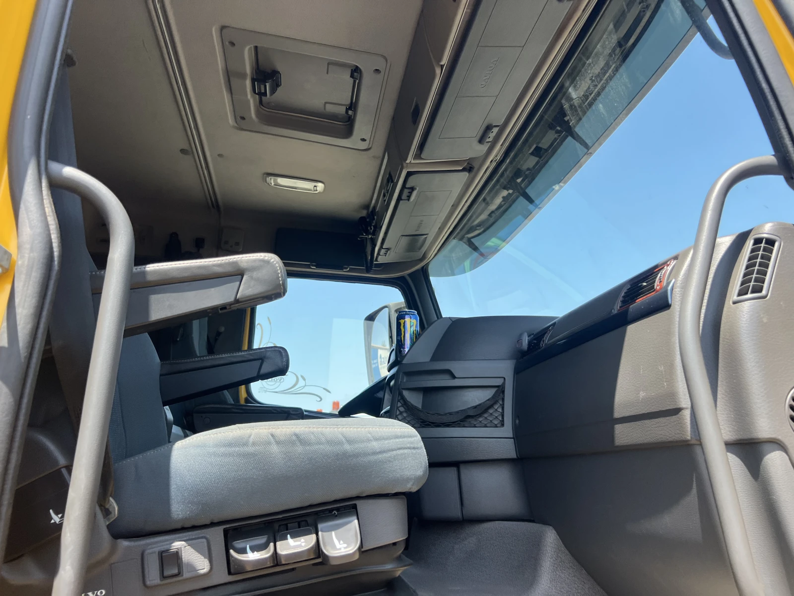 Volvo Fh 6х4, Самосвал с Кран, ,  - изображение 10