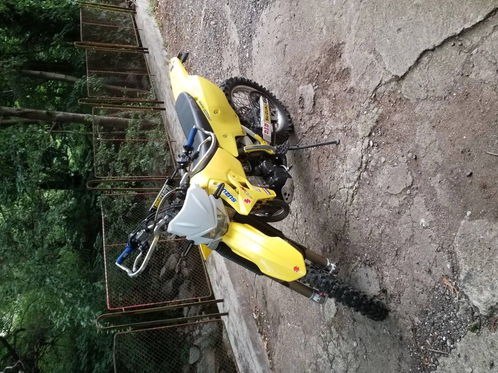 Suzuki DR-Z
